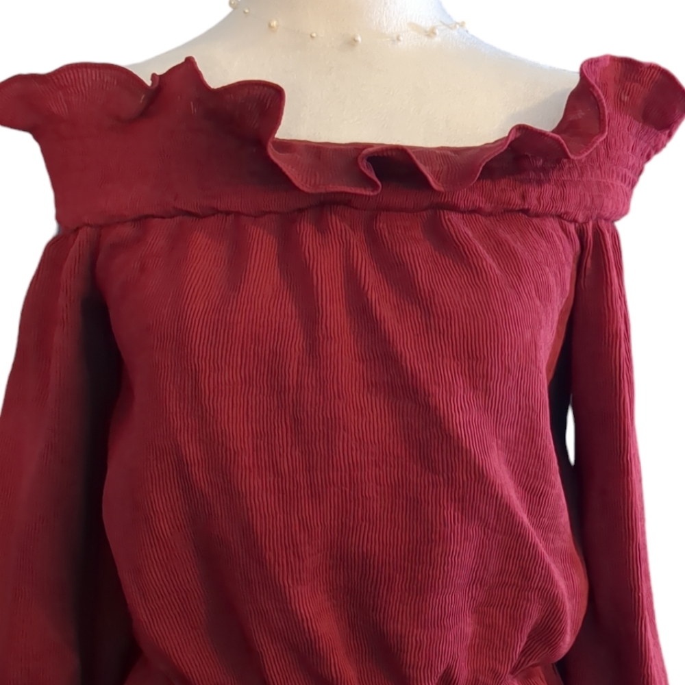 Etiquette Top off the shoulder ruffled stretch size S - Picture 4 of 10